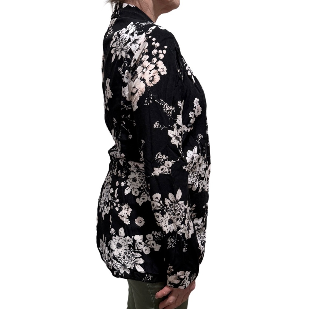 ASTR Black Ivory Floral Open Front Lightweight Blazer Kimono Jacket Top Small - Picture 7 of 15